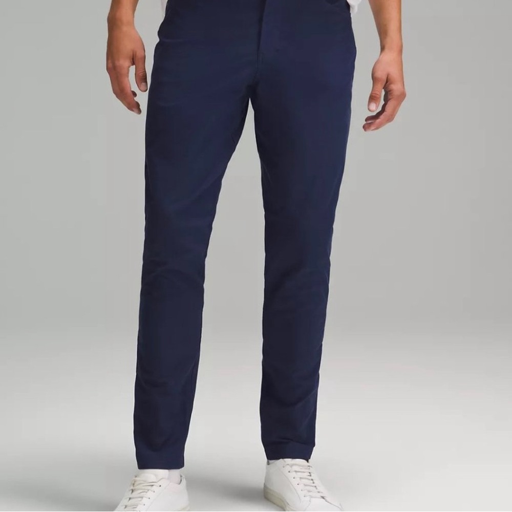 Lululemon Men’s Navy ABC Pants (34” W 32” L) Classic Fit - Great Condition!